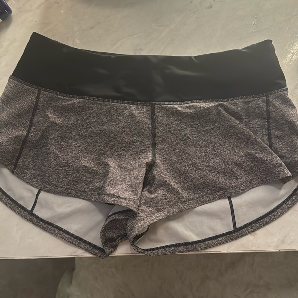 lululemon womens shorts speed up low rise